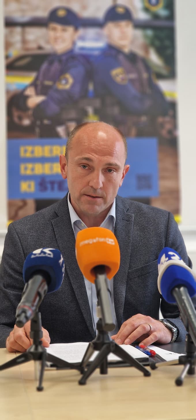 Vodja sektorja kriminalistične policije Dejan Grandič