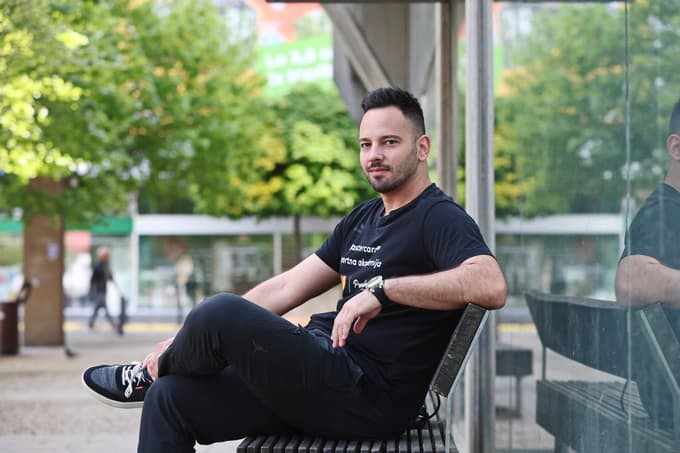 Robert Stojković je z reprezentanco 16-letnic lani osvojil srebro na evropskem prvenstvu, tokrat bo vodil 16-letnice mariborskega ŽKD-ja.  