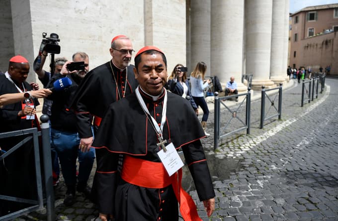 V Rim pred konklavom prispelo vseh 133 kardinalov elektorjev iz 71 držav in vseh koncev sveta