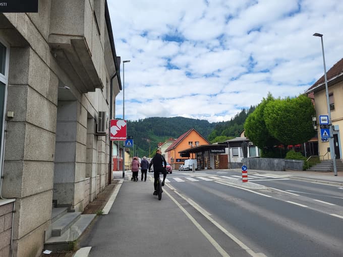 (ŠESTI DAN) Nič več najboljših sosedov v naši lokalni skupnosti