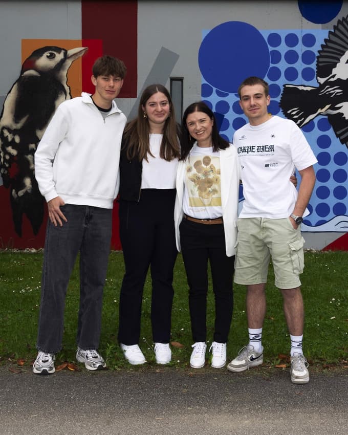 Predanost in ekipni duh sta Ane-Marie, Marsela in Jana jih popeljali na sam vrh. 