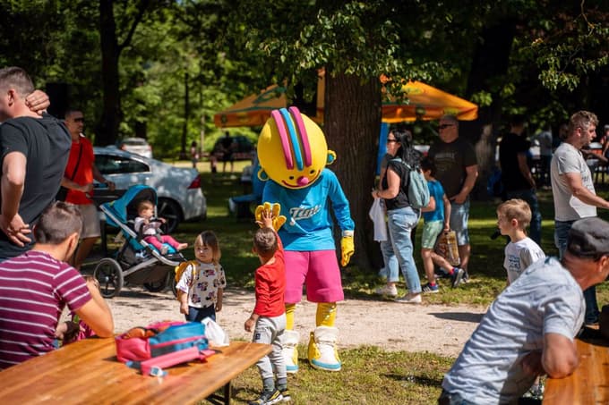 Maskota Tim je prava atrakcija