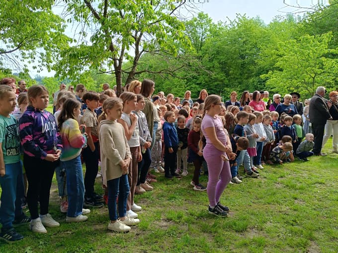 učni čebelnjak, OŠ kamnica, čebelarsko društvo Kamnica-Bresternica, čebele, otvoritev