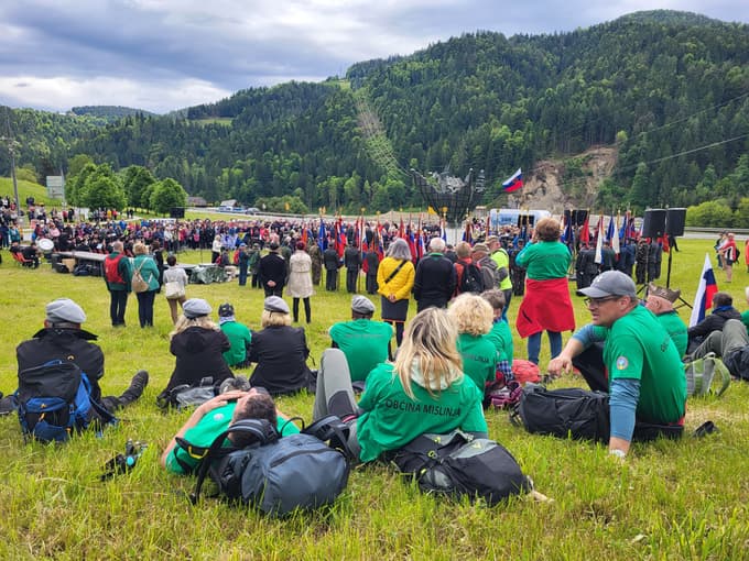Poljana, spomenik Svobodi in miru na Poljani, Poljana, Spominska slovesnost ob 80. letnici zadnjih bojev II. svetovne vojne