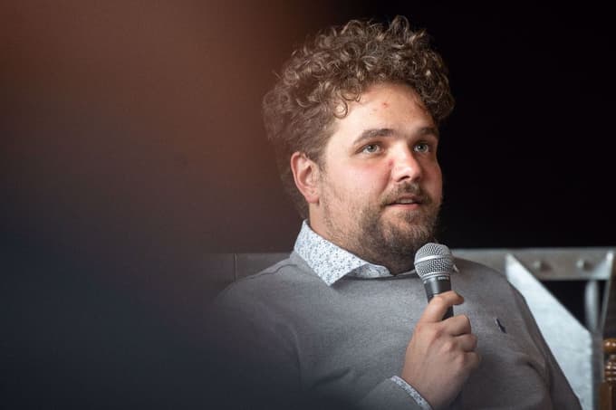 Režiser Luka Marcen bo režiral kultno uprizoritev Dušana Jovanovića Osvoboditev Skopja. Premiera bo 20. septembra.