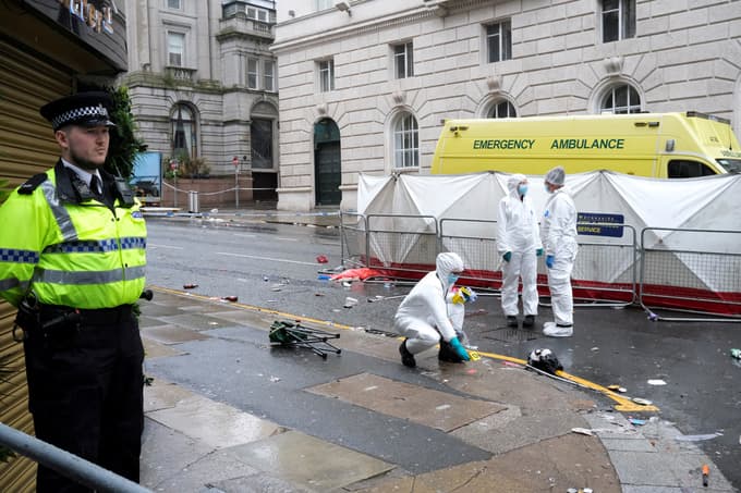 Prizorišče napada so pregledali forenziki.