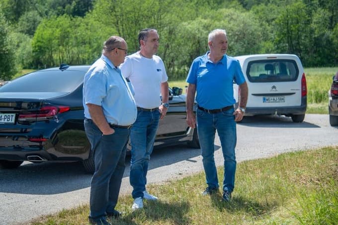 Škodo si je ogledal tudi državni sekretar Ervin Kosi.  