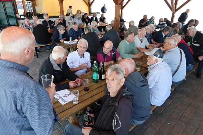 Srečanje je minevalo v sproščenem in prijetnem ozračju.