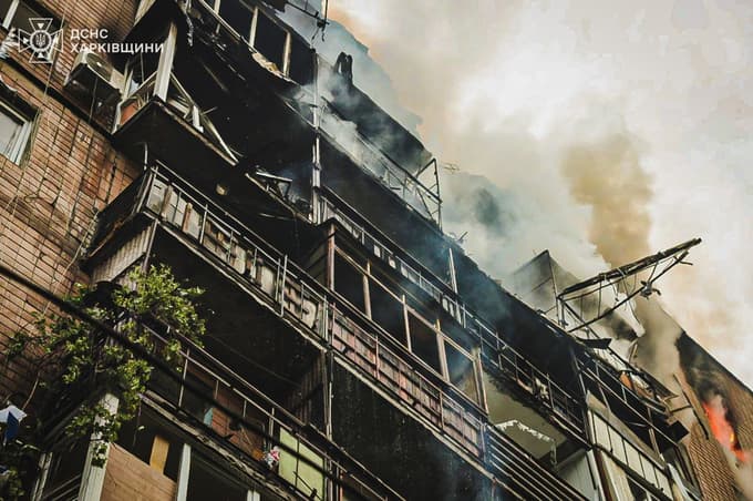 (FOTO) V silovitih ruskih napadih na Ukrajino znova ubitih več ljudi
