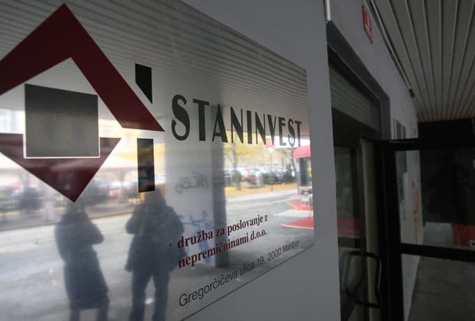 Vroča delovna mesta: Koliko je plača gradbenega inšpektorja? In kdo zaposli svetovalca za kibernetsko varnost?