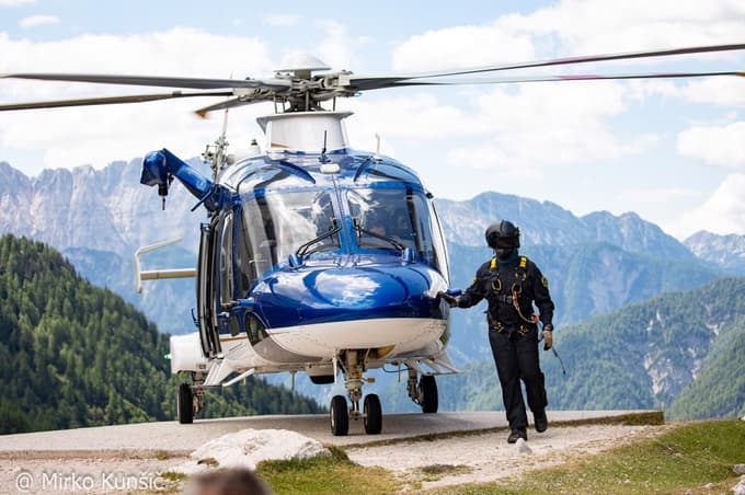 (FOTO) Na območju Vršiča se je hudo poškodovala hrvaška državljanka