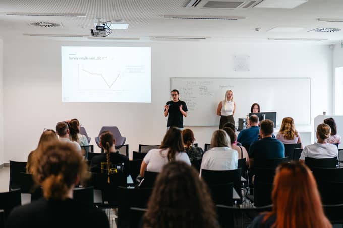 (DOBRA ZGODBA) Mednarodni uspeh mariborskih študentov: Razvijajo aplikacijo, ki bi sama oblikovala zapiske