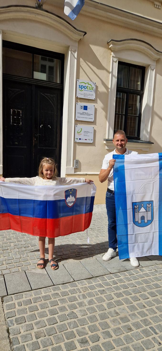 Zoja Krasnik, pevka, Nastja Gabor