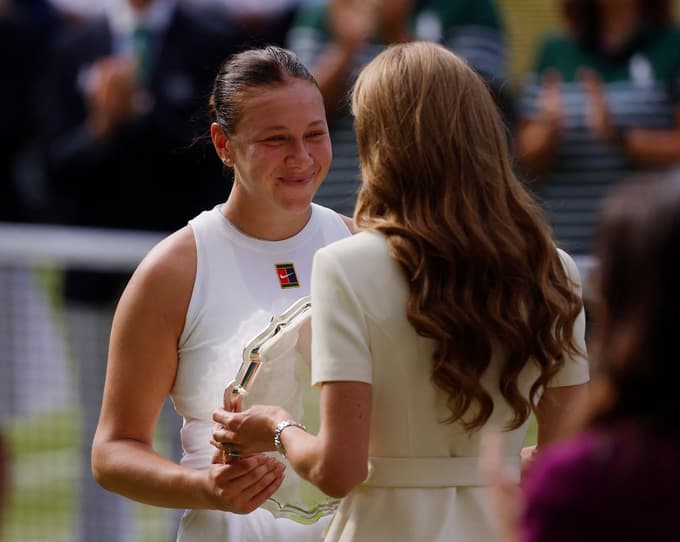 Poraženki Amandi Anisimovi je Kate Middleton namenila spodbudne besede.