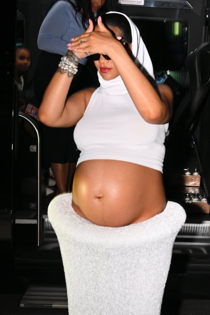 Ob vseh poslovnih podvigih se zelo posveča tudi materinstvu.