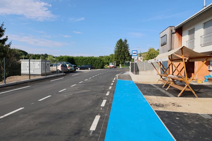 (FOTO) Zimica dobila novo cesto: 800 metrov varnejše, širše in sodobnejše prometne ureditve ter uvedba cone 30