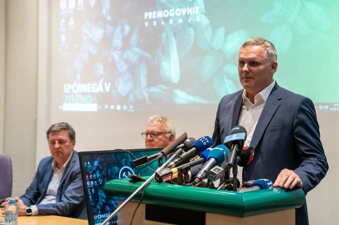 Da je bilo sprejetje Zakona o prehodnem financiranju pospešenega in pravičnega izstopa iz premoga nujno in utemeljeno, je poudaril minister Kumer.