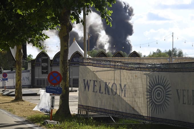 (FOTO in VIDEO) Glavni oder svetovno znanega festivala Tomorrowland dva dni pred pričetkom zajel velik požar