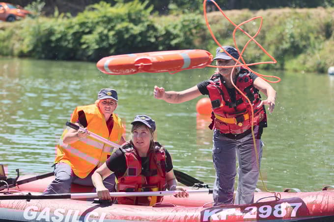 Najzahtevnejši del tekmovanja je metanje obroča. V povprečju ekipe potrebujejo pet poskusov.