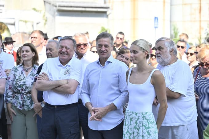 Zoran Janković, Robert Golob in Neža Klančar 