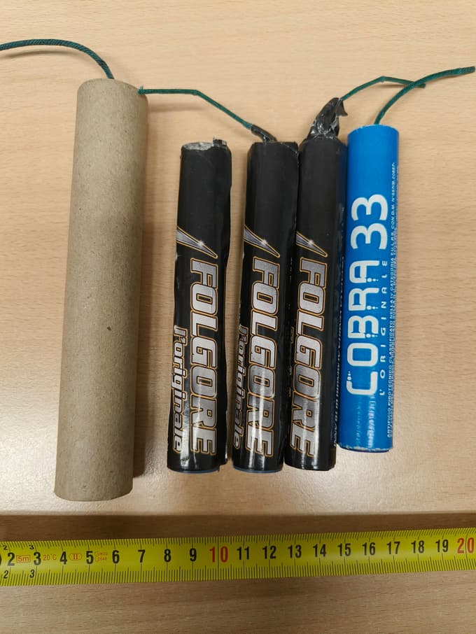 Zaseženi pirotehnični izdelki