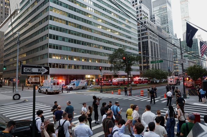 (FOTO) Moški iz Las Vegasa v newyorški stolpnici ubil več ljudi, obstaja posnetek storilčevega prihoda