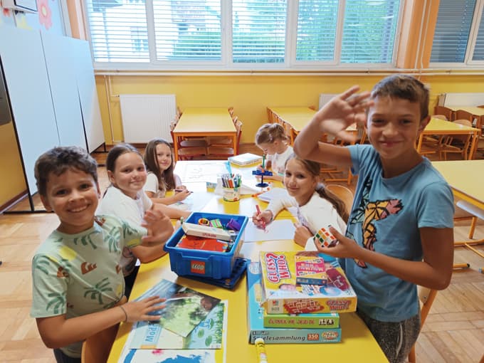 Počitniško varstvo na I. osnovni šoli Celje je sinonim za čisto zabavo. Organizirano je za učence od 1. do 5. razreda osnovne šole.