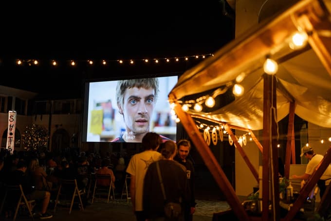 Publika ostaja zvesta, filmi jo zanimajo