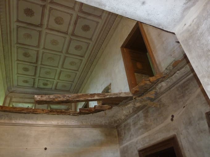 Takšna je bila notranjost gradu pred prvo obnovo.