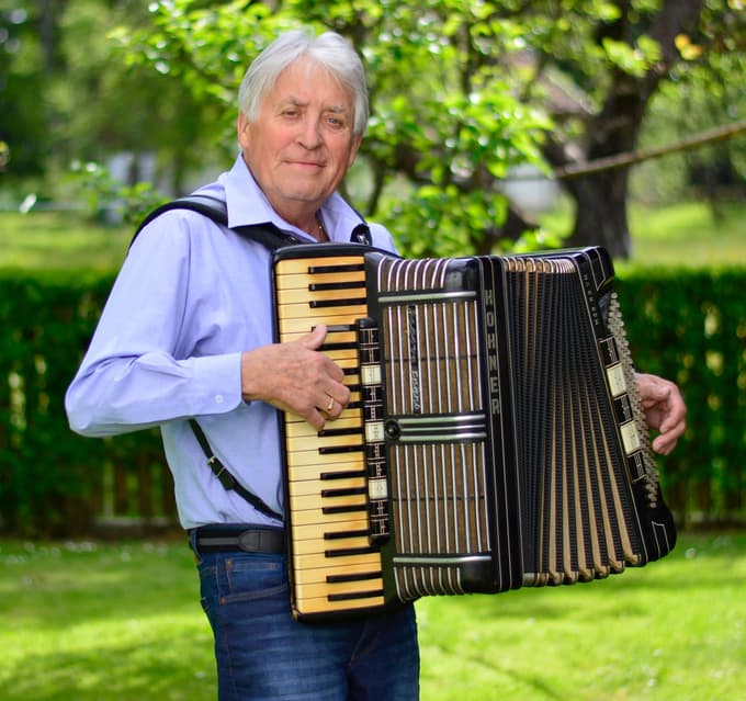 Umrl je Franc Šegovc, ustanovni član Štirih kovačev, najdlje neprekinjeno delujočega narodnozabavnega ansambla na svetu