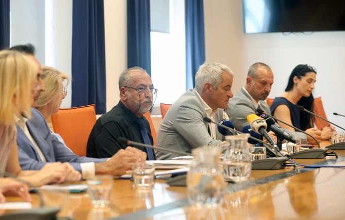 Arsenovič mariborskim Romom: "Pričakujem, da tudi romska skupnost naredi svoj del naloge, ker mi svoje delamo"