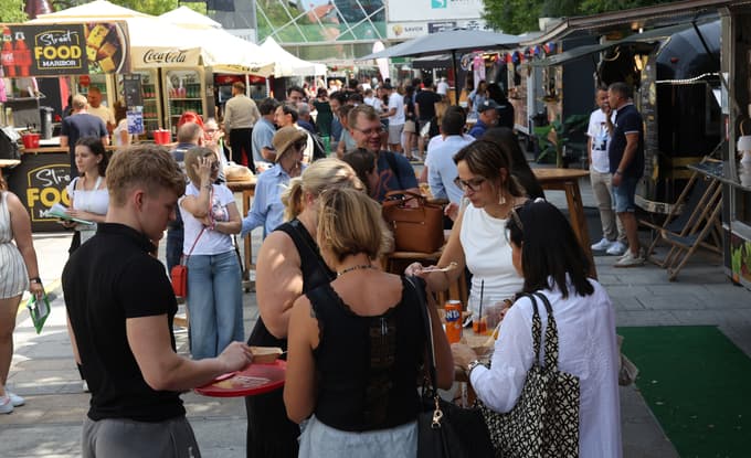 (FOTO) Okusi sveta na enem trgu: Maribor gosti sedmi Street Food Market