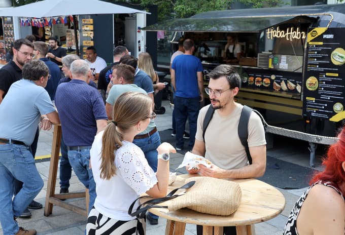 (FOTO) Okusi sveta na enem trgu: Maribor gosti sedmi Street Food Market
