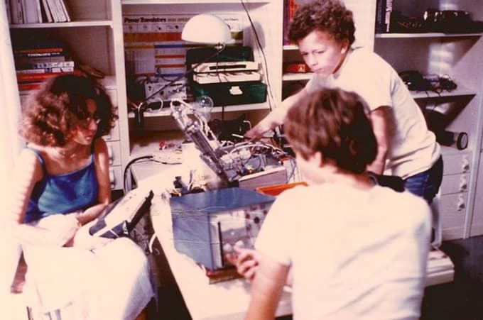 Nikoli ni odrastel: Glavni igralec kultnega slovenskega mladinskega filma se je smrtno ponesrečil še pred premiero