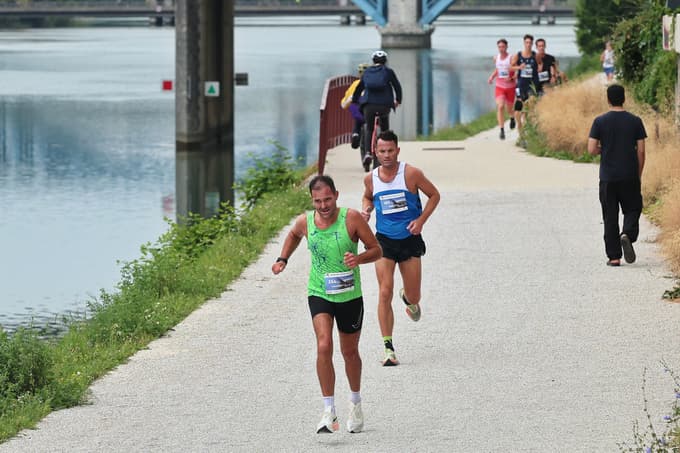 (FOTO) Ptujčan prišel, videl in zmagal na Mariborskem mestnem teku