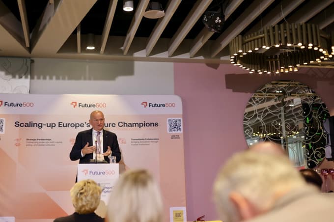 "Evropa zdaj podpira industrije, ki umirajo," je med drugim dejal Stjepan Orešković.