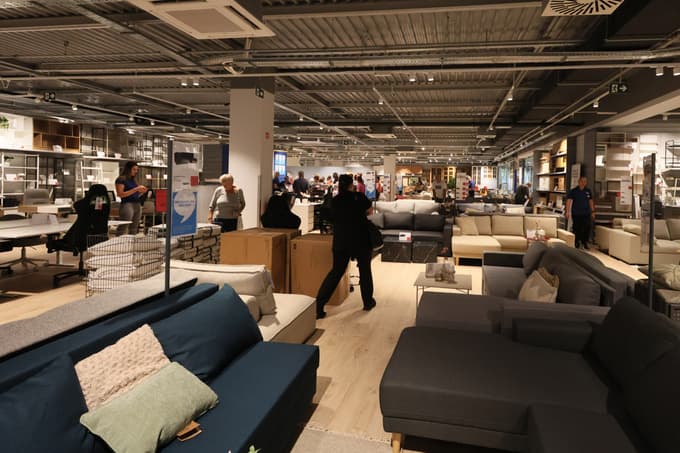 (FOTO) Trgovec skandinavskih korenin v Mariboru odprl svojo prvo trgovino velikega formata v Sloveniji