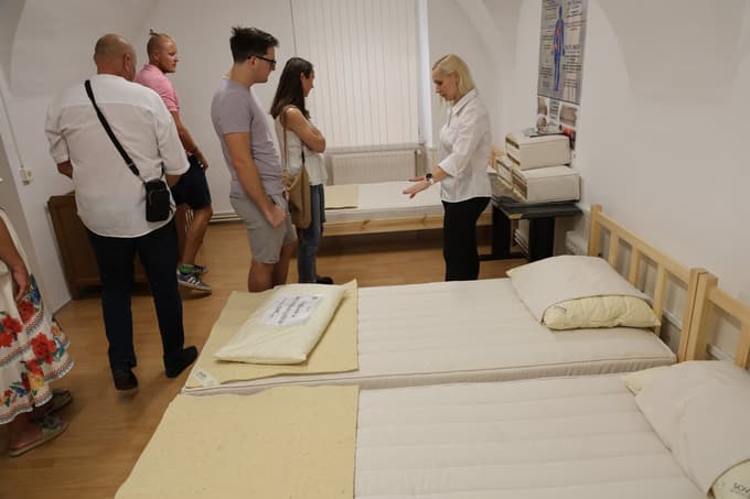 (FOTO) V središču Maribora nova poslovna enota Soven: "V volni poleti ni vroče, pozimi ne zebe in ni alergena"