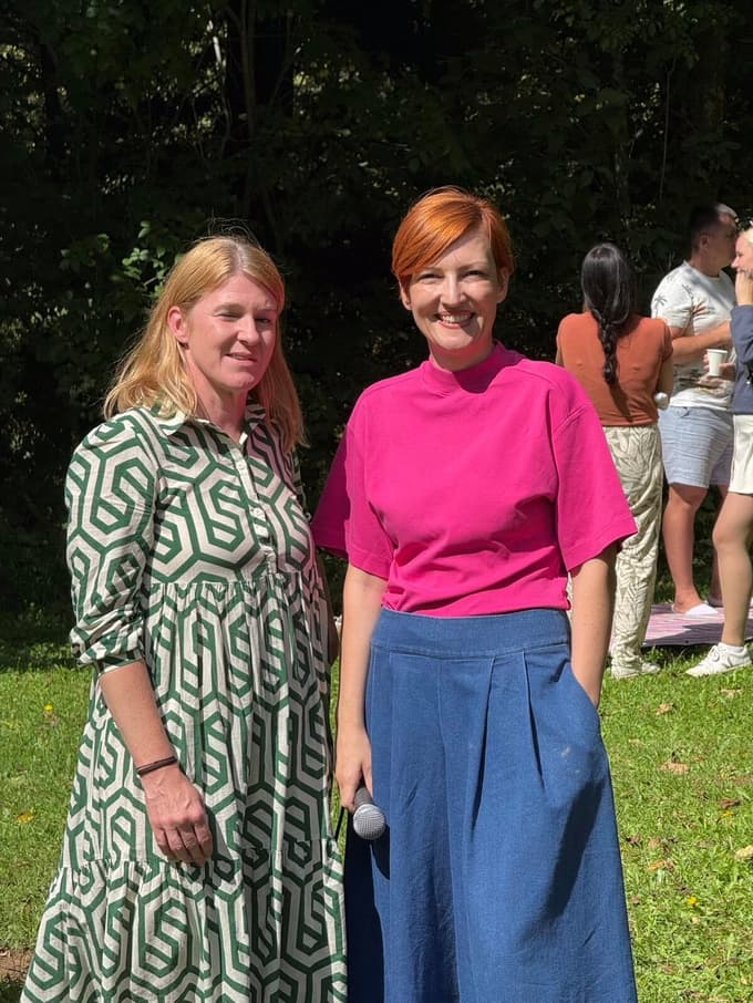 Urša Zgojznik in Asta Vrečko