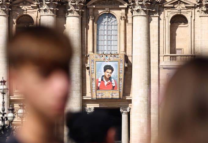 (FOTO) Papež Carla Acutisa kot prvega milenijca razglasil za svetnika