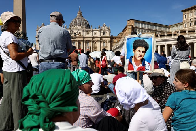(FOTO) Papež Carla Acutisa kot prvega milenijca razglasil za svetnika