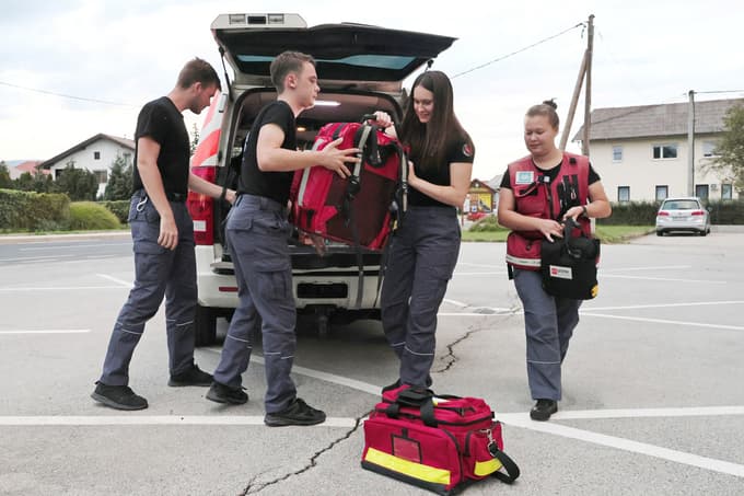 (FOTO) Kdo je ekipa prvih posredovalcev PGD Rače, ki pomaga pri reševanju življenj in znanje potrjuje na tekmah?