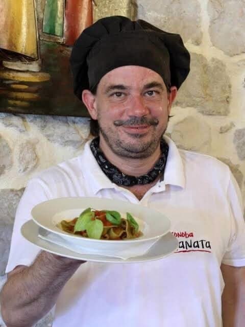 Kuharski mojster Kostja Bobnar.