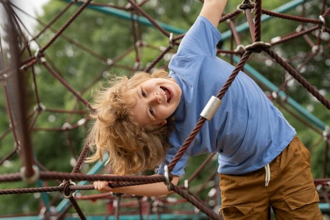 Naj bo v novem šolskem letu vaš šolar zavarovan na vseh poteh