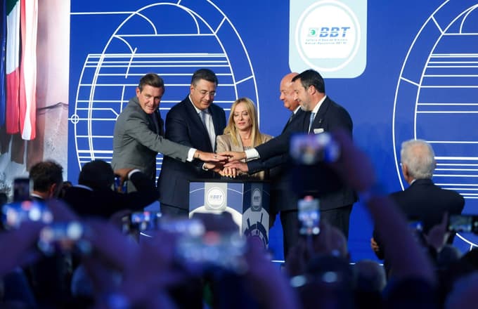 Za razbremenitev ozkega grla čez brennerski prelaz: Avstrija in Italija predrli predor Brenner