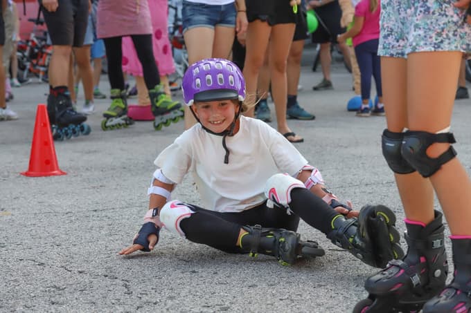 (FOTO) ZZrolano mesto: Vozniki koles in rolerjev za en dan kralji ulic