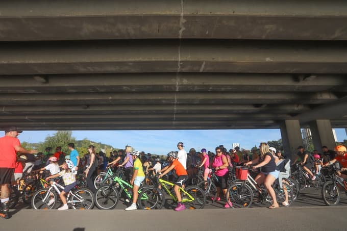 (FOTO) ZZrolano mesto: Vozniki koles in rolerjev za en dan kralji ulic