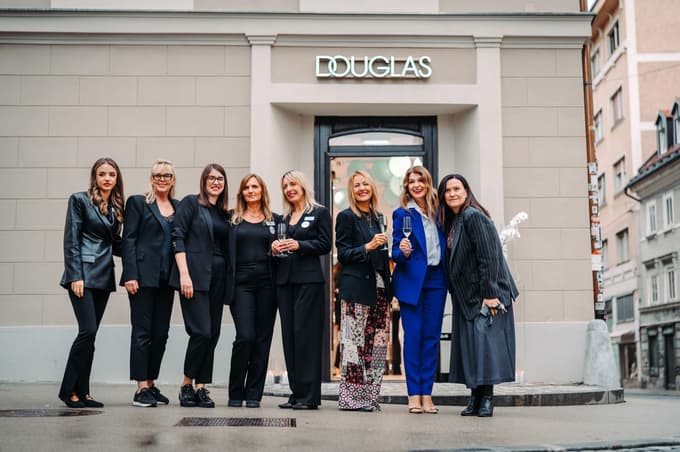 Adrijana Bokan in ekipa Douglas