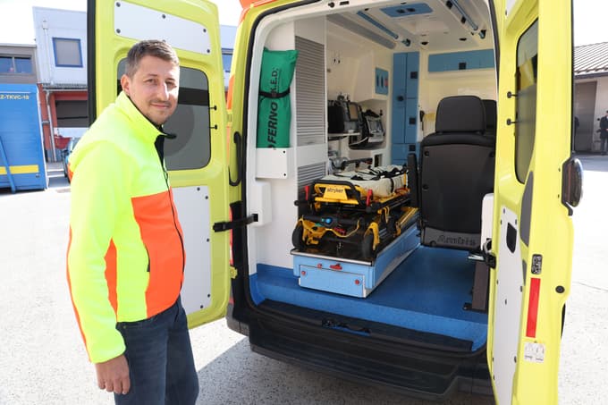 (FOTO) Dvojni državni prvaki in nova vozila: Mariborska nujna pomoč v vrhunski formi