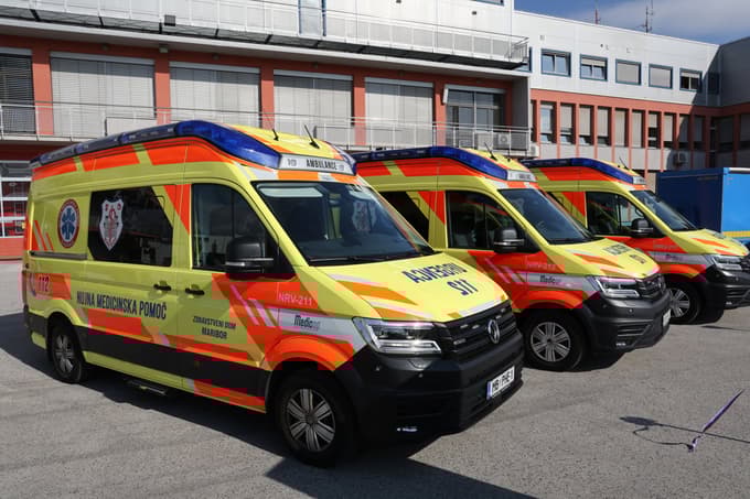 (FOTO) Dvojni državni prvaki in nova vozila: Mariborska nujna pomoč v vrhunski formi